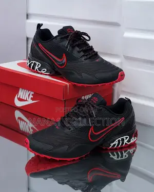 Nike Air Max Sneakers - Red Black