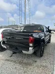 Toyota Tacoma 2022 Black - 3