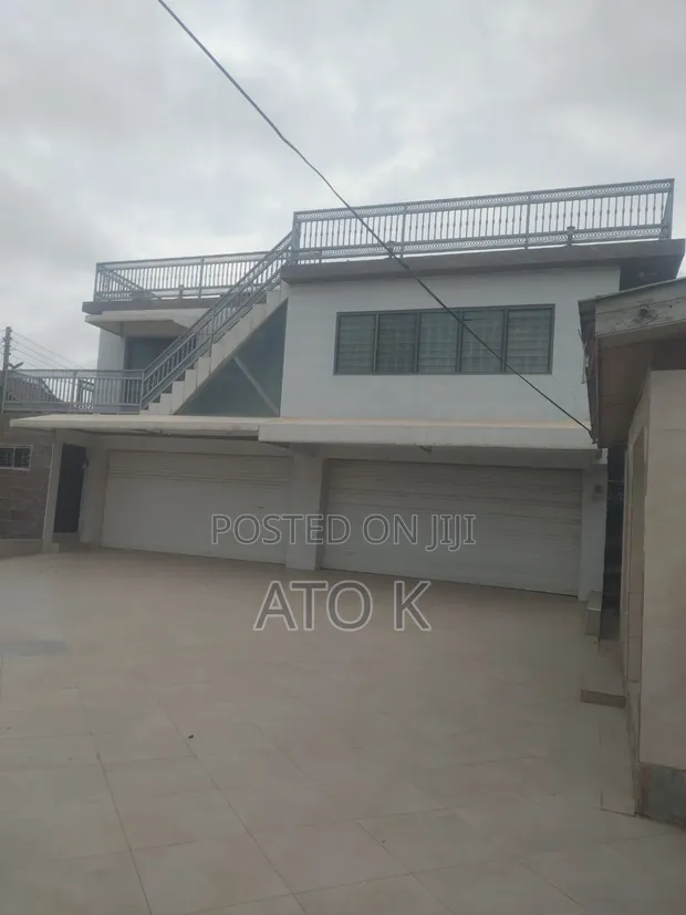 2-Bedroom House for Rent in Tema Metropolitan - 1