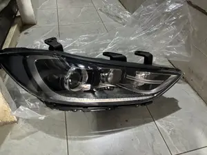 Hyundai Elantra Headlights (2016-2018) - Brand New