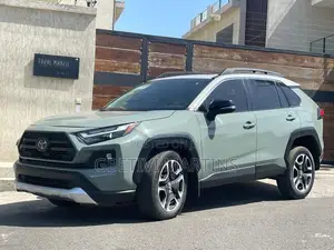 Toyota RAV4 2023 Adventure