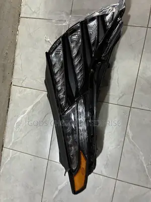 Hyundai Tucson Headlights (2022-2024)