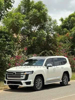 2024 Toyota Land Cruiser VXR