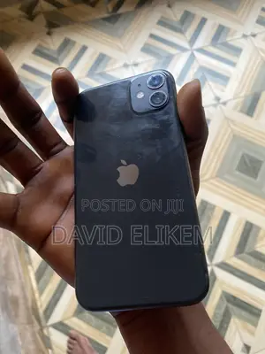 Apple iPhone 11 64GB Black