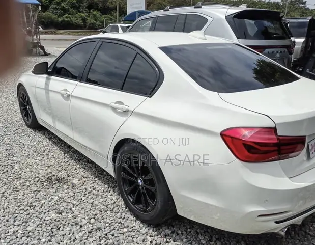 BMW 328i 2016 White - 1
