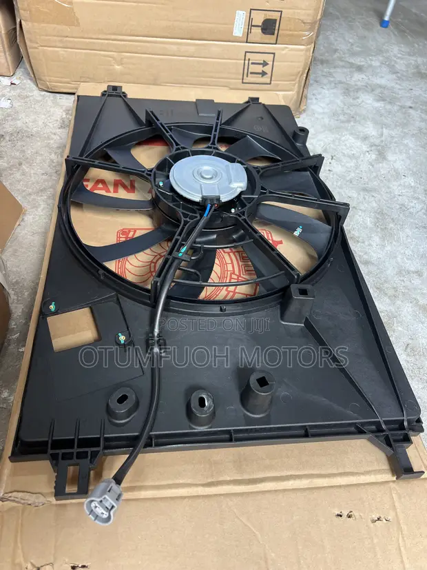 Toyota Corolla Cross Fan (2022-2025) - 1