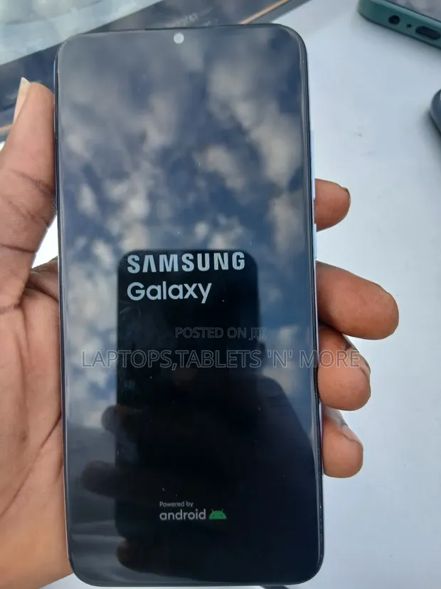 Samsung Galaxy A04e 32GB Blue - 1