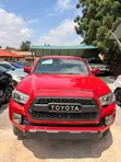 Toyota Tacoma 2020 Red - 3