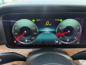 Mercedes-Benz E350 4MATIC 2021