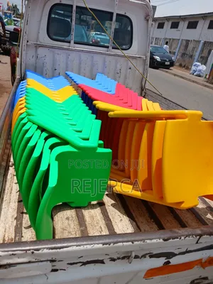 Royal Comfort School Plastic Chair
