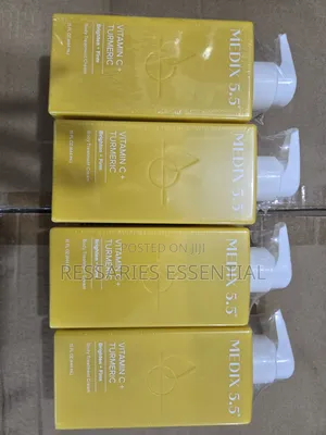 Medix 5.5 Vitamin C Brightening Body Lotion