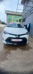 2017 Toyota Corolla LE Sedan - White - 1