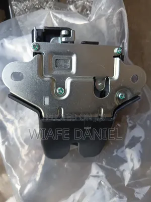 Hyundai Elantra 2012 Boot Lock