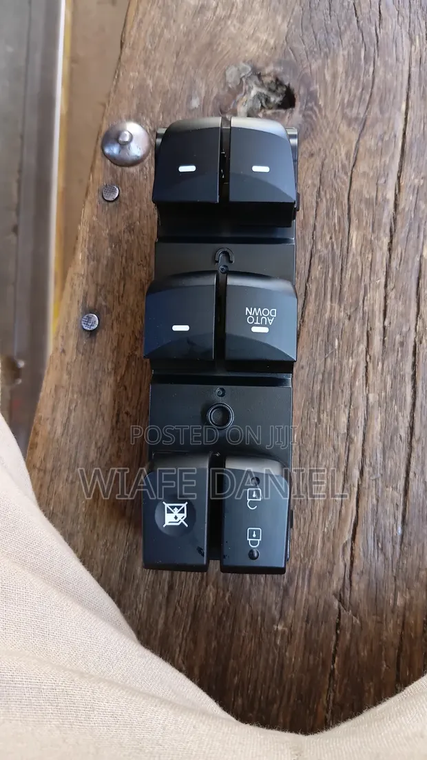 Hyundai Elantra 2012 Power Window Switch - 1