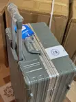 Goodpartner Aluminum Zipless Luggage Set (20" & 24") - 4