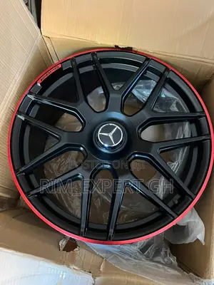 AMG G63 Rim - Black with Red Accent