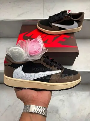 Air Jordan 1 Low x Travis Scott 'Mocha'