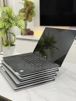 Dell Precision 15 5520 Laptop