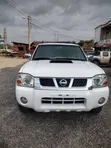 Nissan Hardbody 2014 White - 5