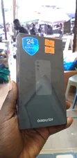 New Samsung Galaxy S24 256GB Gray - 3