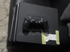 PS4 Slim 500GB & 1TB Jailbroken with Games & Controller