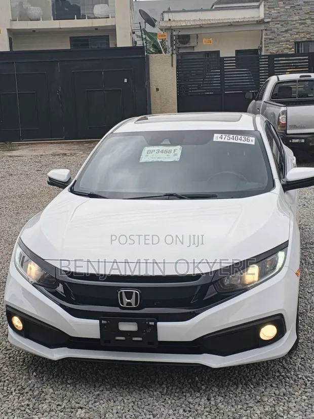 Honda Civic 2019 White - 1