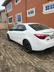 Toyota Corolla 2016 White - 3