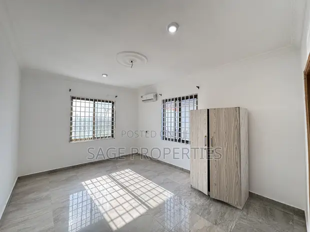 3-Bedroom Apartment for Rent in Kings Cottage Annex, Boundary Road Area - 1