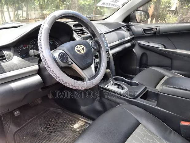 2015 Toyota Camry XLE Sedan - 1