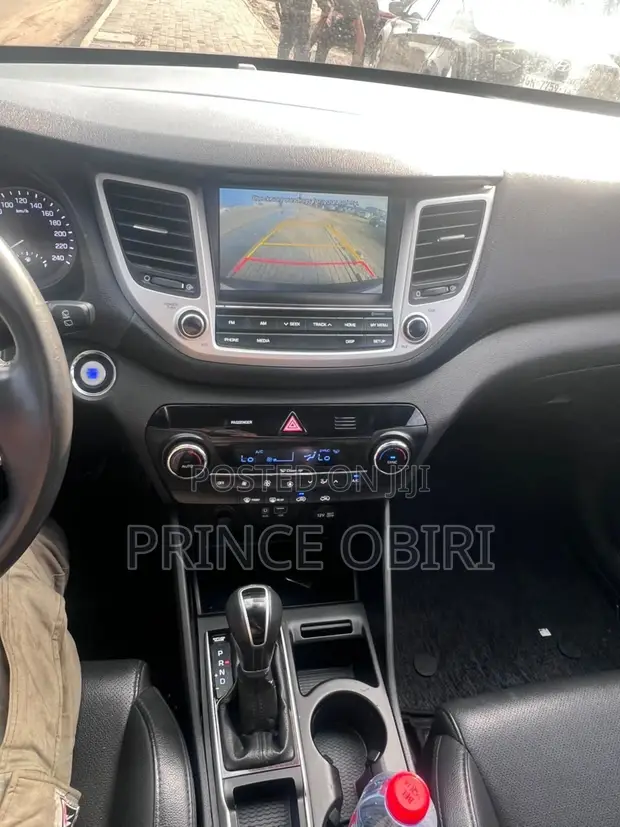 Hyundai Tucson Limited AWD 2017 Black - 1