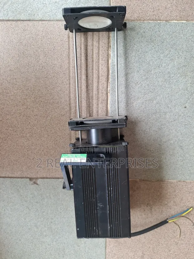 DHA Gecko Image/Gobo Projector - 1