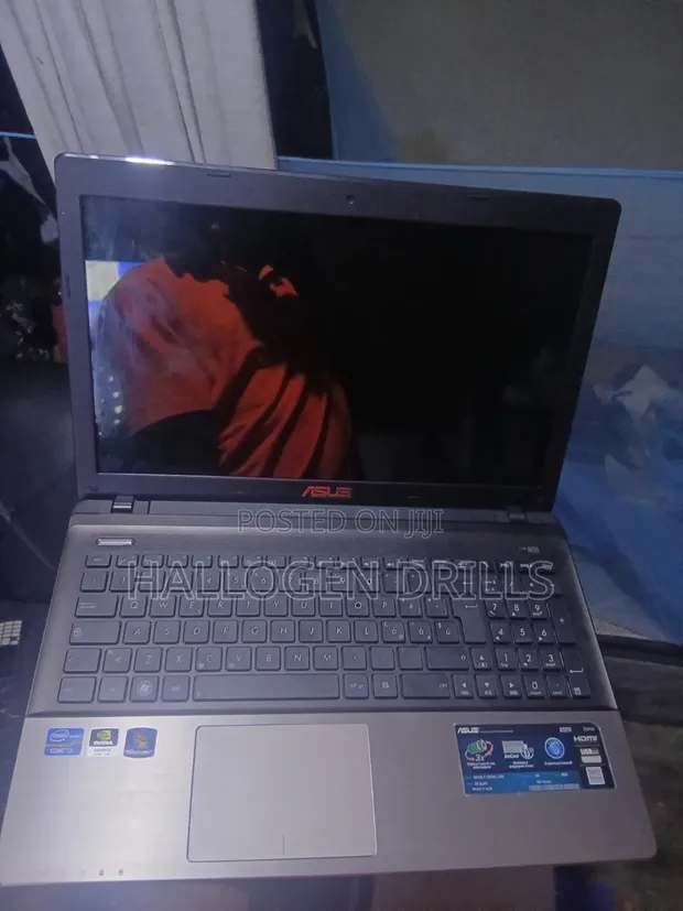 New Asus Laptop - Intel Core i7, 8GB RAM, 512GB SSD - 1
