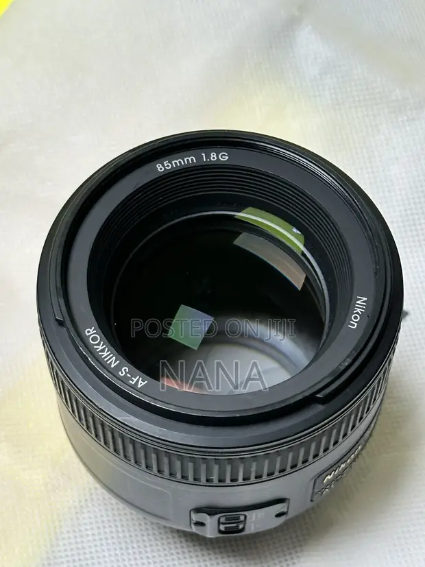 Nikon 85mm f/1.8G Lens - 1