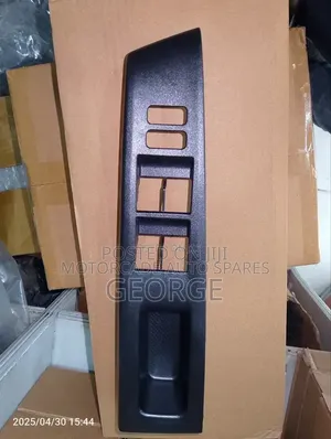 Toyota Vitz Power Window Switch Case
