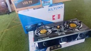 Ailyons 3-Burner Gas Cooker - Compact & Efficient