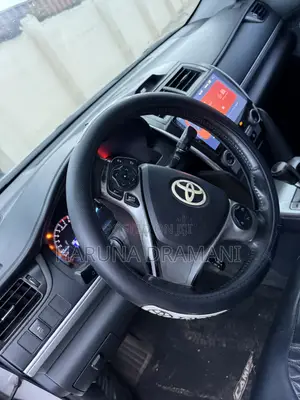 2014 Toyota Camry SE Sedan