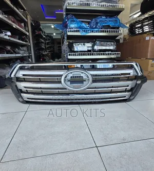 Toyota Landcruiser 2016-2021 Executive Front Grill