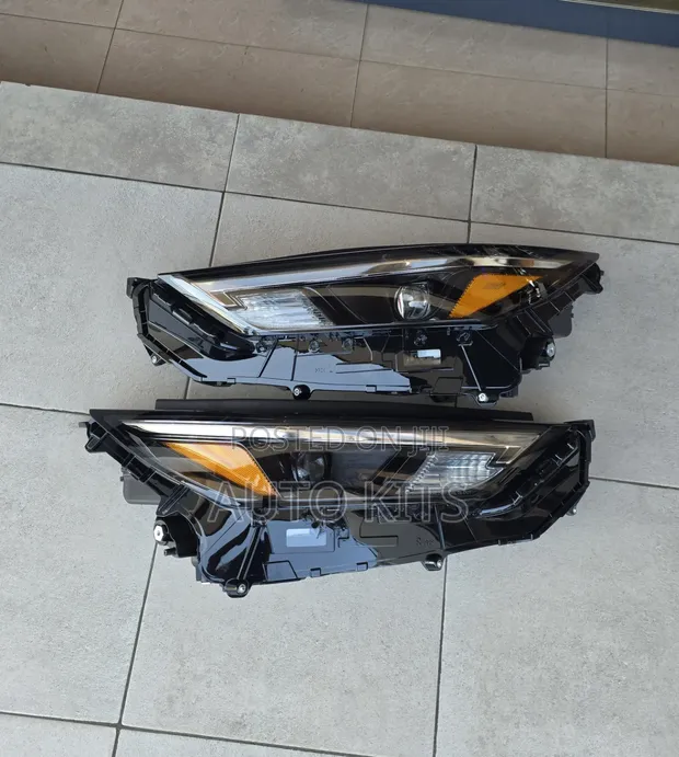 Toyota Highlander Grand Headlamp - Original, Brand New - 1