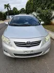 Toyota Corolla 2010 Silver - 2