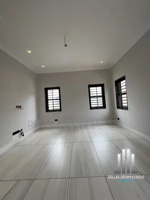 4 Bedroom House for Sale in Achimota