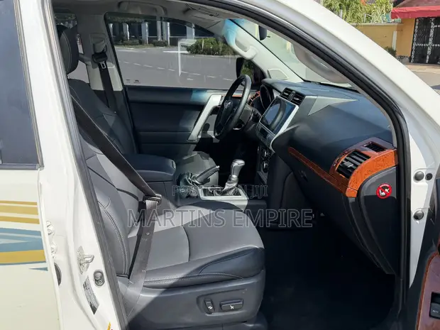 Toyota Land Cruiser Prado 2.7 2019 White - 1