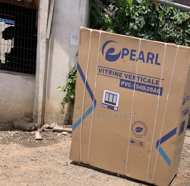 Pearl Commercial 3-Door Display Fridge - 780 Liters - 1