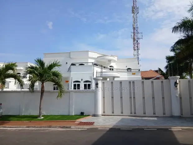 5 Bedroom House for Rent in East Legon, A&C Mall Area - 1