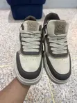 Classic Leather Sneakers - Men's Size 42 - 2