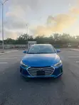 Hyundai Elantra 2018 Blue - 2