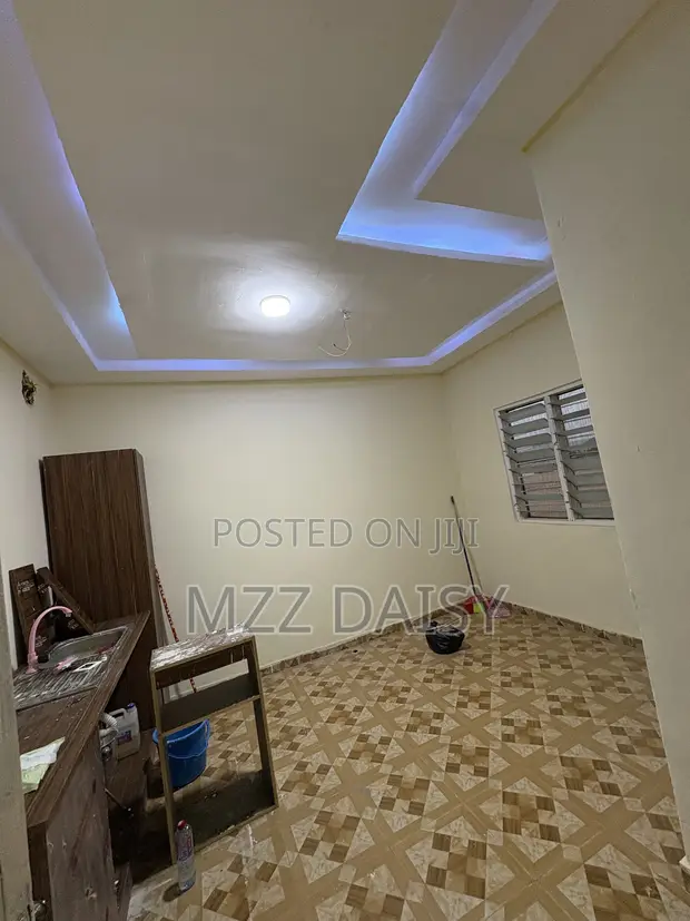 1 Bedroom Bedsitter for Rent in Pokuase - 1