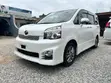 Toyota Voxy V 2WD 8-Seater 2011 White - 2