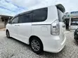 Toyota Voxy V 2WD 8-Seater 2011 White - 3