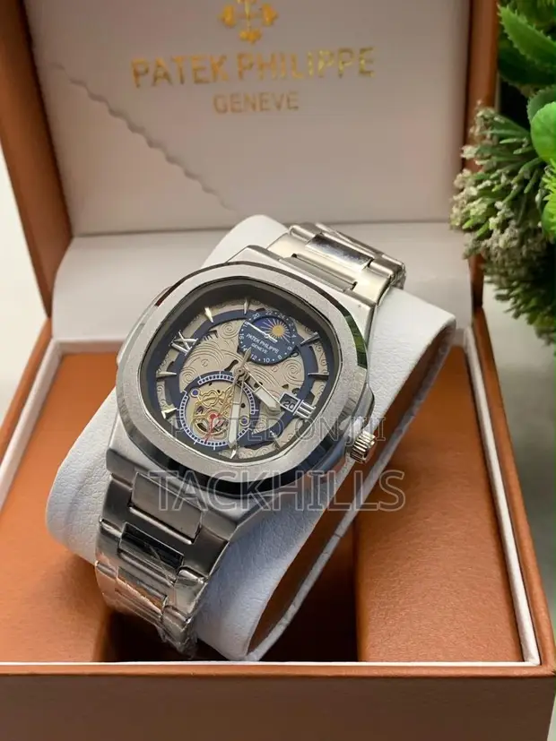 Patek Philippe Watch - 1