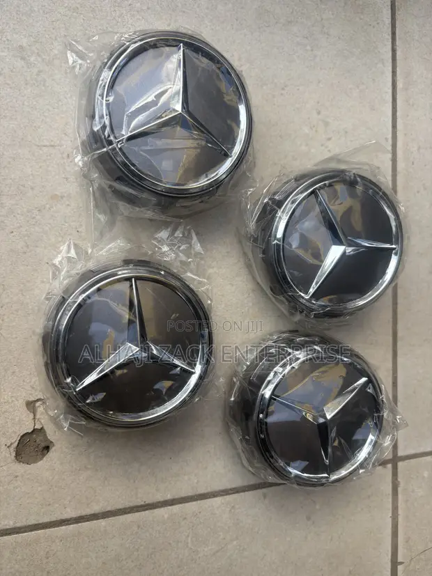 Mercedes-Benz Center Rim Cup - 1